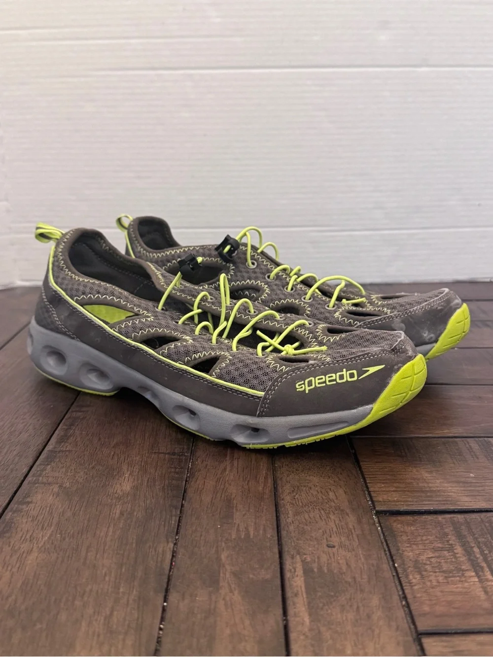 Speedo Men's 11 Hydro Comfort 2.0 Water Shoes Grey Neon Green Bungee Camp Kayak